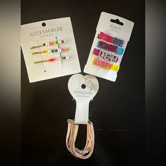 Accessories bundle ( Hair accessories & bracelet) 
Accessorize Angels & Monsoon - Picture 2 of 9